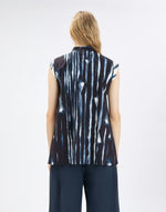 Load image into Gallery viewer, Avanced navy top
