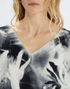 Cecilia black and white sweater