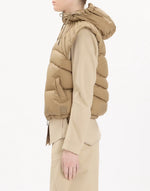 Load image into Gallery viewer, Fanny beige vest
