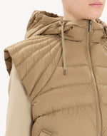 Load image into Gallery viewer, Fanny beige vest
