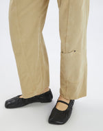 Load image into Gallery viewer, Furore beige trousers
