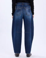 Load image into Gallery viewer, Happily jeans
