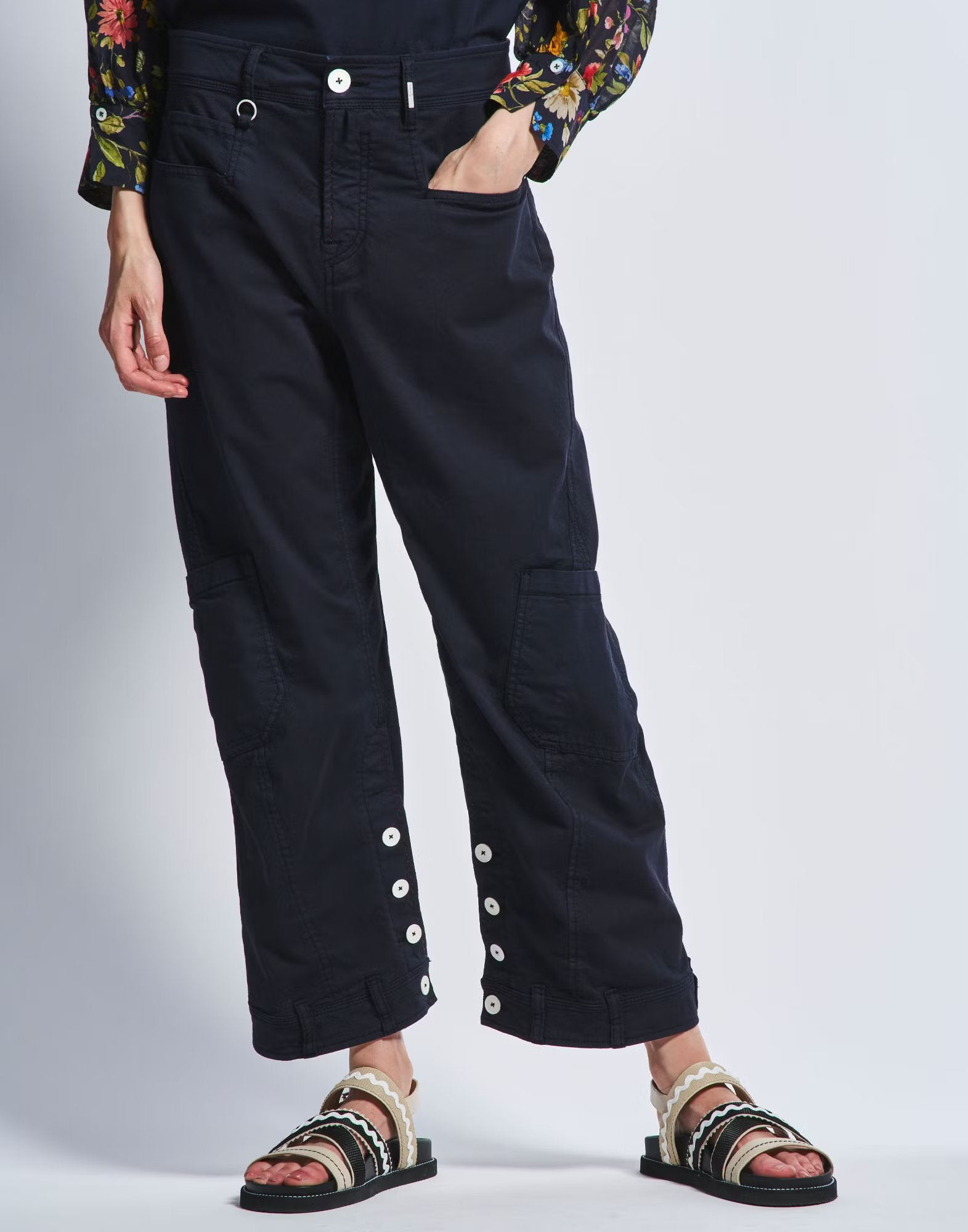 Hasten navy pants