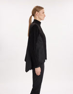 Load image into Gallery viewer, Heckle black cardigan

