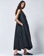 Load image into Gallery viewer, Legendary dress
