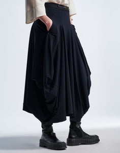 Melodic navy skirt