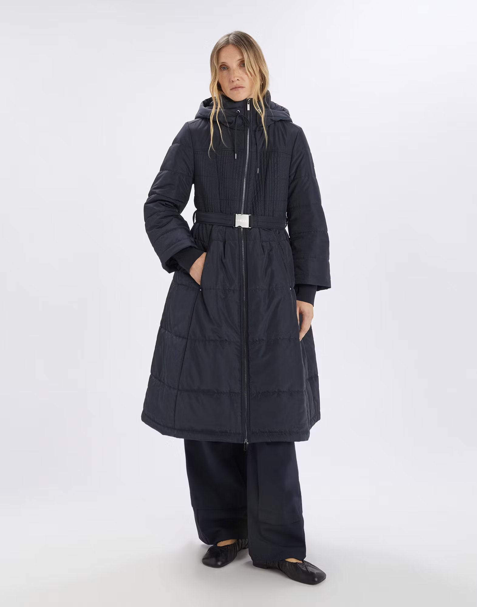 Scuttle navy coat