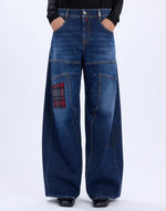 Load image into Gallery viewer, Snowdrift jeans
